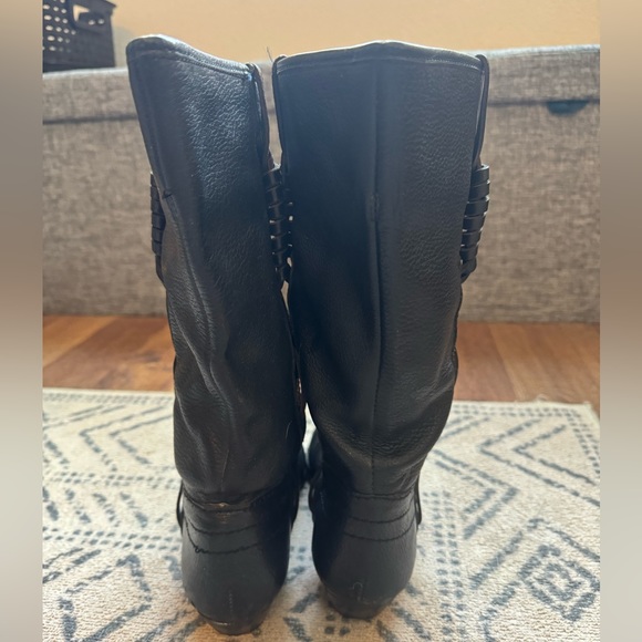 Women’s Vintage Black Leather Boots - Picture 5 of 9